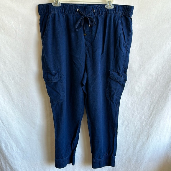 St. John's Bay Pants - St. John’s Bay navy linen-rayon cargo pants/joggers, size XL
